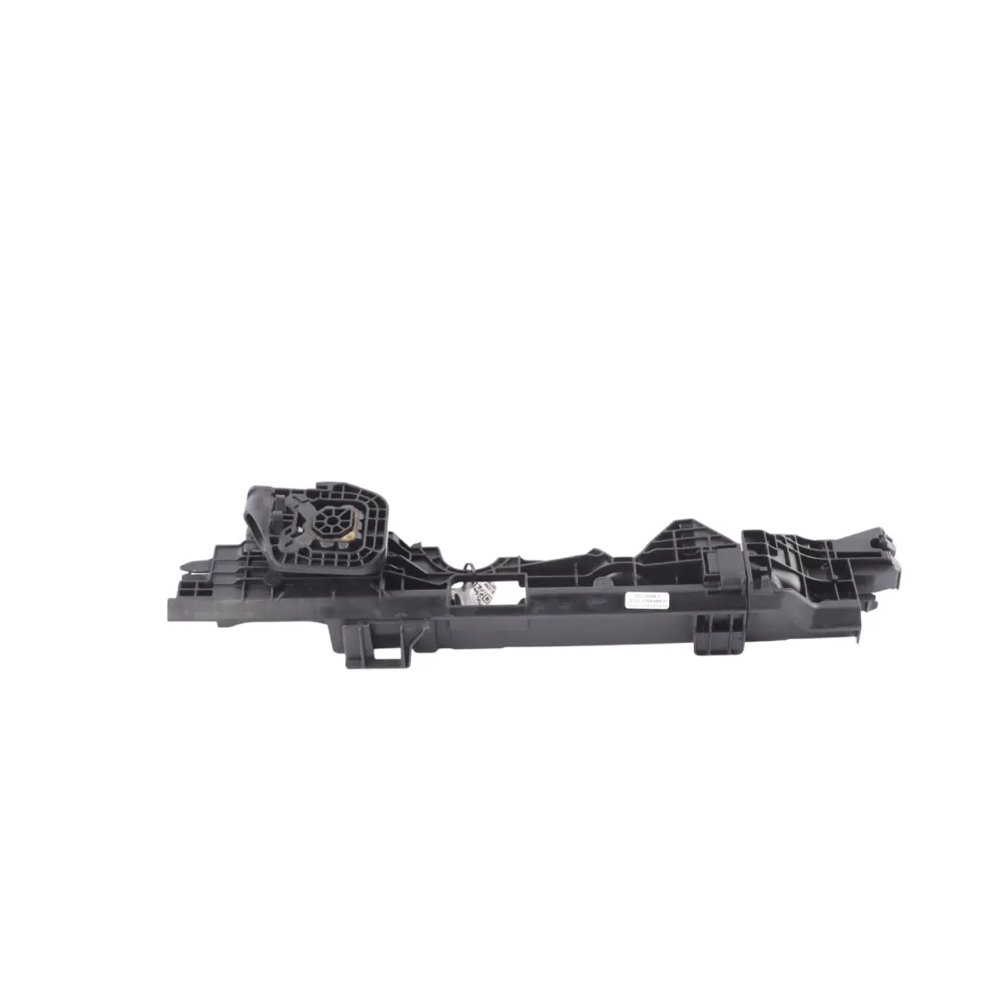 F74 F78 Radiator Mount Support Bracket Bottom Right O/S to BMW F70 with Part number 5A50184 BMW F70 F74 F78 Radiator Mount Support Bracket Bottom Right O/S - SKU 5A50184 - Part number 5A50184