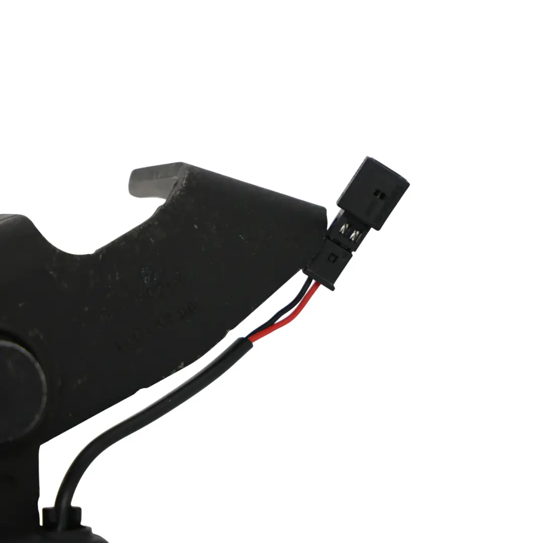 F74 Gran Coupé Rear Seat Belt Buckle Left N/S to BMW with Part number 5A69D81 BMW F74 Gran Coupé Rear Seat Belt Buckle Left N/S - SKU 5A69D81 - Part number 5A69D81