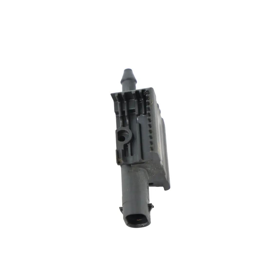 F74 Gran Coupé Sensore Protezione Pedoni PTS per BMW con numero di parte 5B3FDF9 BMW F74 Gran Coupé Sensore Protezione Pedoni PTS - SKU 5B3FDF9 - Numero di parte 5B3FDF9