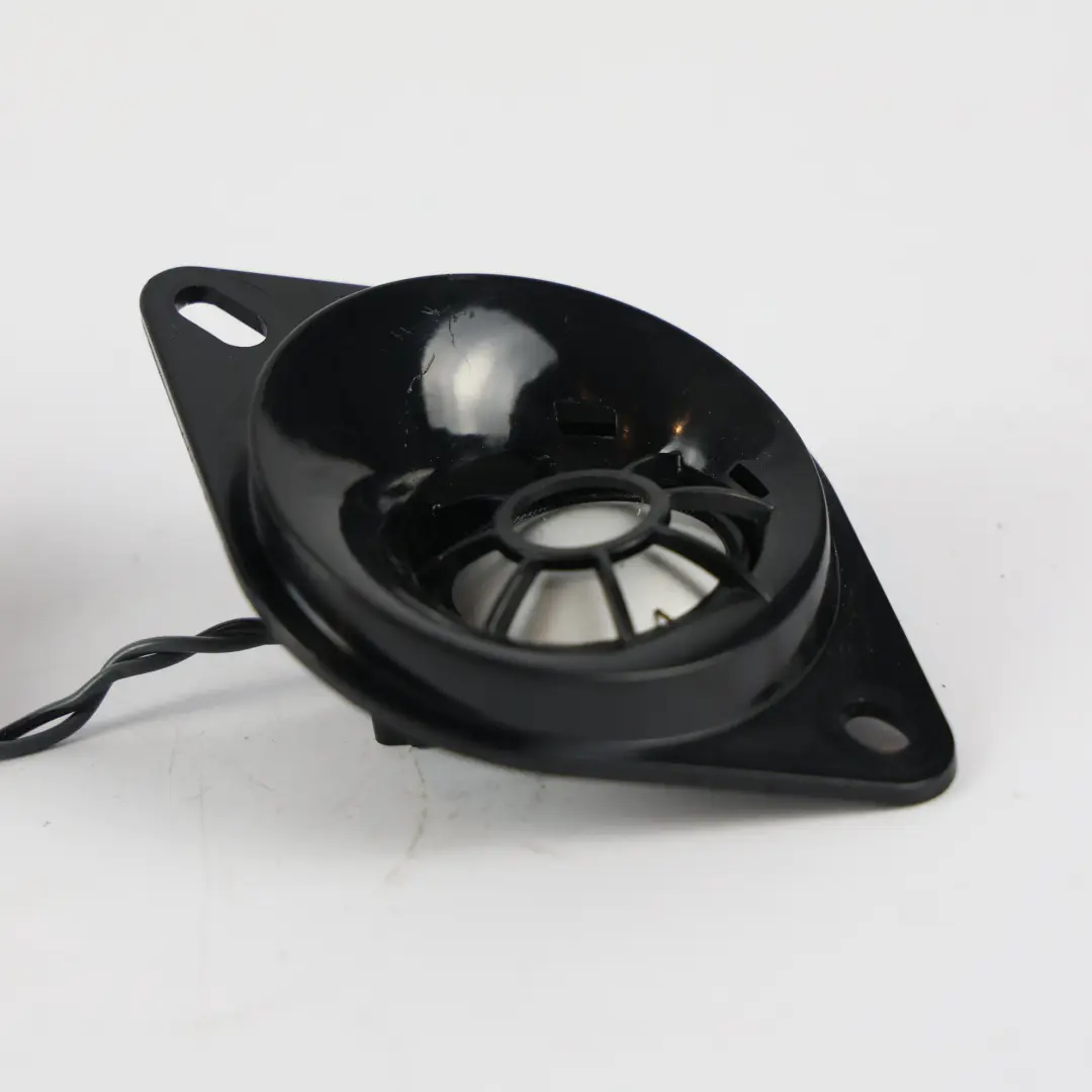 F78 F74 Gran Coupé MINI Countryman U25 Tweeter Speaker to BMW F70 with Part number 5B73244 BMW F70 F78 F74 Gran Coupé MINI Countryman U25 Tweeter Speaker - SKU 5B73244 - Part number 5B73244