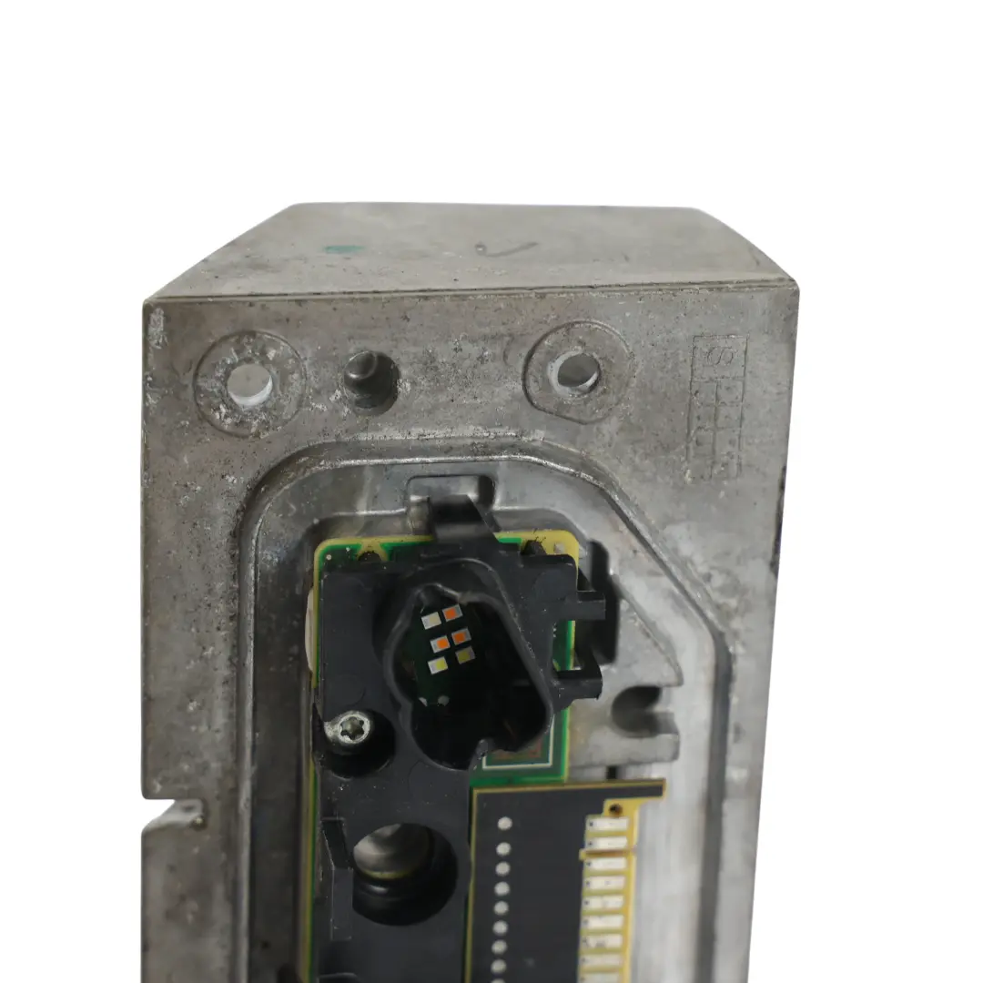 Modulo Luce Diurna Indicatore Anteriore Destro per BMW G20 G21 G28 LCI con numero di parte 5B76CB0 BMW G20 G21 G28 LCI Modulo Luce Diurna Indicatore Anteriore Destro - SKU 5B76CB0 - Numero di parte 5B76CB0