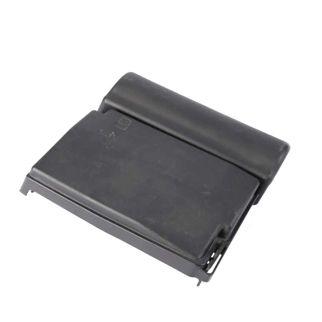 Caja Fusibles Panel Tapa Superior para Volkswagen VW Jetta A6 con número de pieza 5C0937132A Volkswagen VW Jetta A6 Caja Fusibles Panel Tapa Superior - SKU 5C0937132A - Número de pieza 5C0937132A