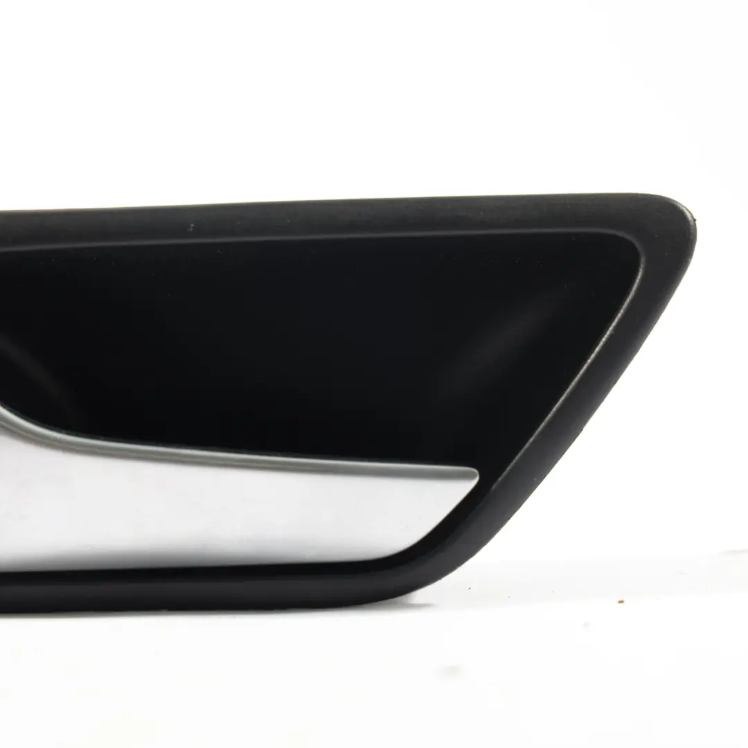 Volkswagen Jetta A6 Türinnengriff Titan Schwarz Hinten Links - SKU 5C6839113B - Teilenummer 5C6839113B