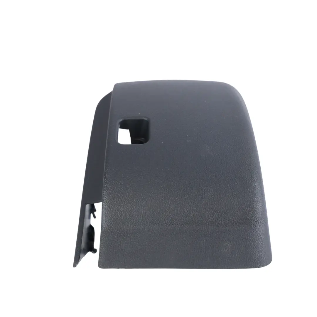 Columna De Dirección Tapa Inferior Panel para VW Volkswagen Jetta A6 con número de pieza 5C6858559 VW Volkswagen Jetta A6 Columna De Dirección Tapa Inferior Panel - SKU 5C6858559 - Número de pieza 5C6858559