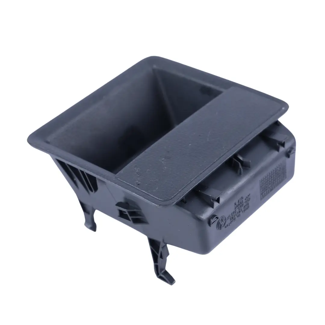 Vano Portaoggetti Della Console Posteriore per Volkswagen Jetta A6 con numero di parte 5C6863383OT Volkswagen Jetta A6 Vano Portaoggetti Della Console Posteriore - SKU 5C6863383OT - Numero di parte 5C6863383OT