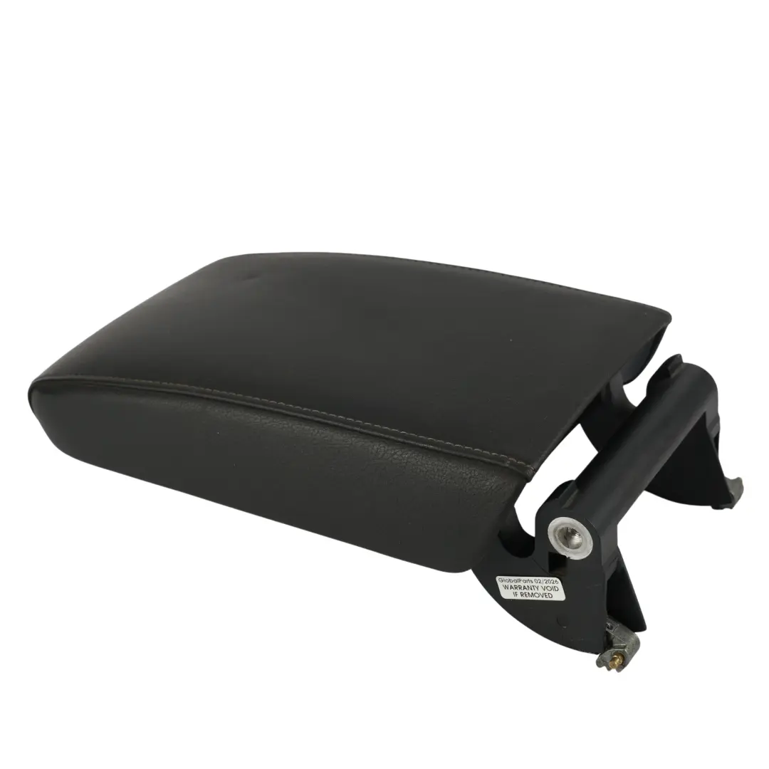 Consola Central Apoyabrazos Cuero Negro para Volkswagen VW Jetta VI con número de pieza 5C6864207 Volkswagen VW Jetta VI Consola Central Apoyabrazos Cuero Negro - SKU 5C6864207 - Número de pieza 5C6864207