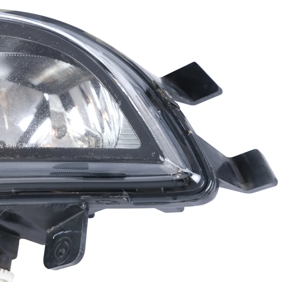 Mk4 A6 Paraurti Anteriore Fendinebbia Sinistro per VW Volkswagen Jetta con numero di parte 5C7941699P VW Volkswagen Jetta Mk4 A6 Paraurti Anteriore Fendinebbia Sinistro - SKU 5C7941699P - Numero di parte 5C7941699P