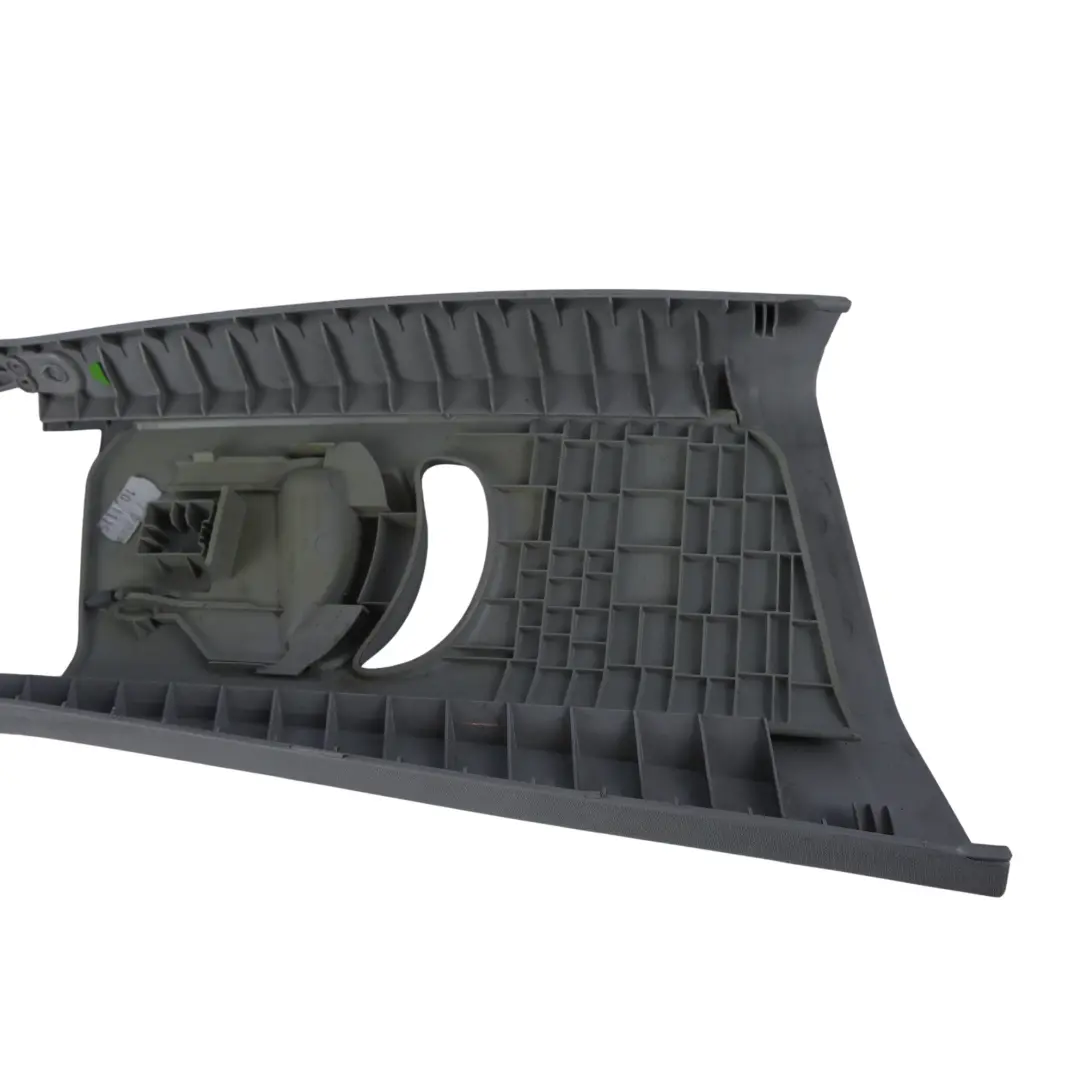 Mk3 B Pilar Embellecedor Panel Superior Izquierdo para Skoda Octavia 5E con número de pieza 5E0867243 Skoda Octavia 5E Mk3 B Pilar Embellecedor Panel Superior Izquierdo - SKU 5E0867243 - Número de pieza 5E0867243