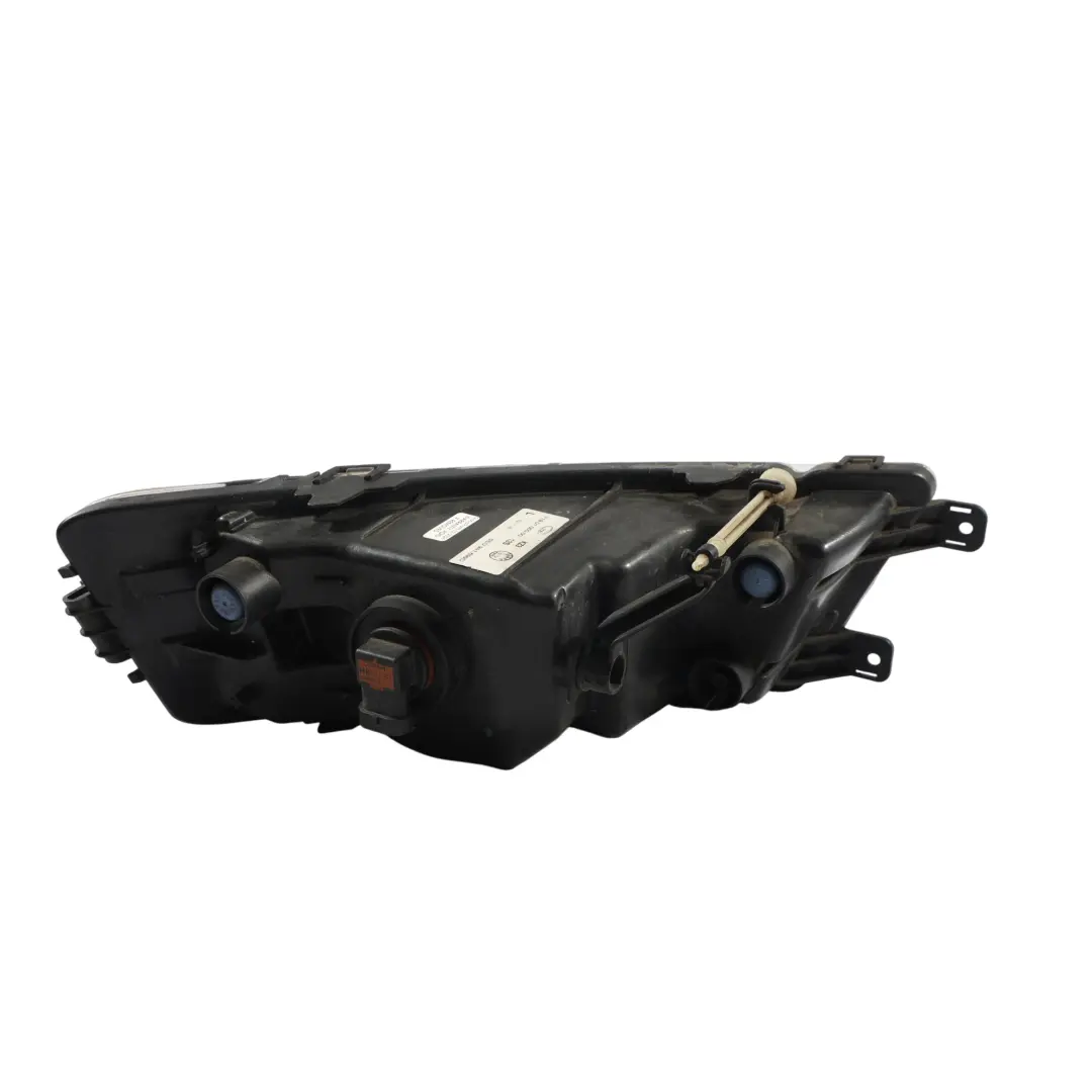 Mk3 5E Front Halogen Fog Light Lamp Left N/S Side to Skoda Octavia with Part number 5E0941699D Skoda Octavia Mk3 5E Front Halogen Fog Light Lamp Left N/S Side - SKU 5E0941699D - Part number 5E0941699D