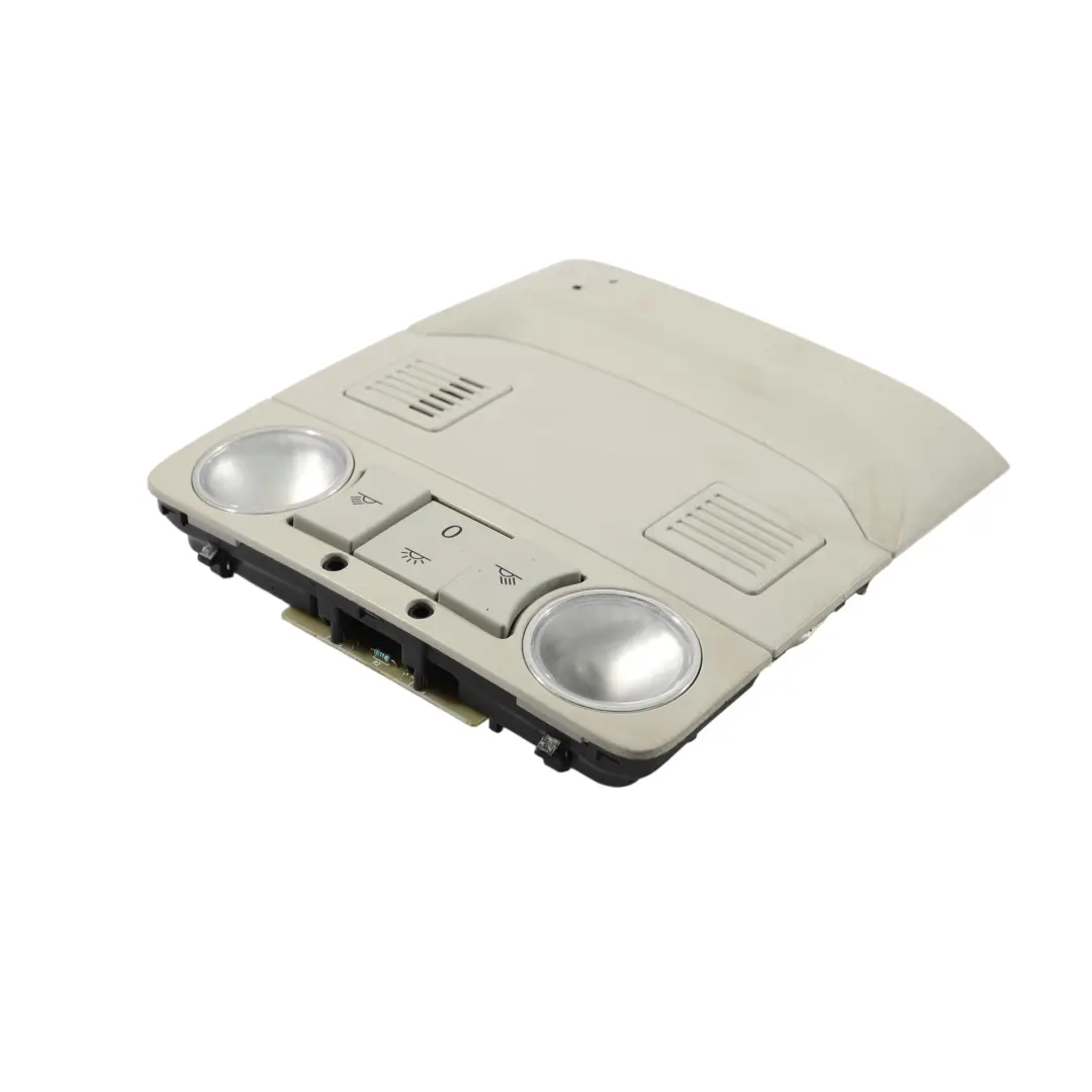 Mk3 5E Lampka Panel Podsufitki Szara do Skoda Octavia o numerze 5E0947105B Skoda Octavia Mk3 5E Lampka Panel Podsufitki Szara - SKU 5E0947105B - Numer Części 5E0947105B