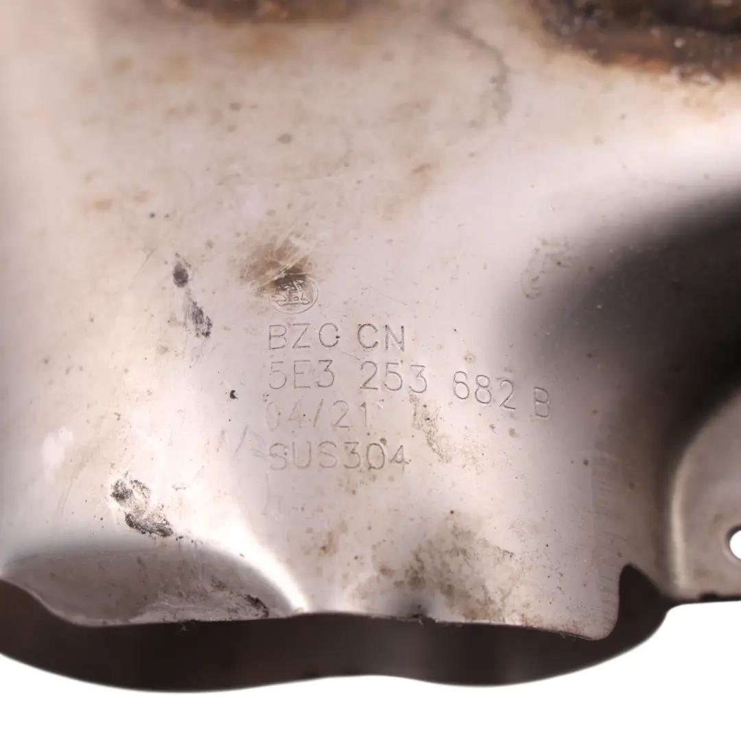 MK4 Exhaust Tip Tail Pipe Right O/S to Skoda Octavia VR with Part number 5E3253682B Skoda Octavia VR MK4 Exhaust Tip Tail Pipe Right O/S - SKU 5E3253682B - Part number 5E3253682B