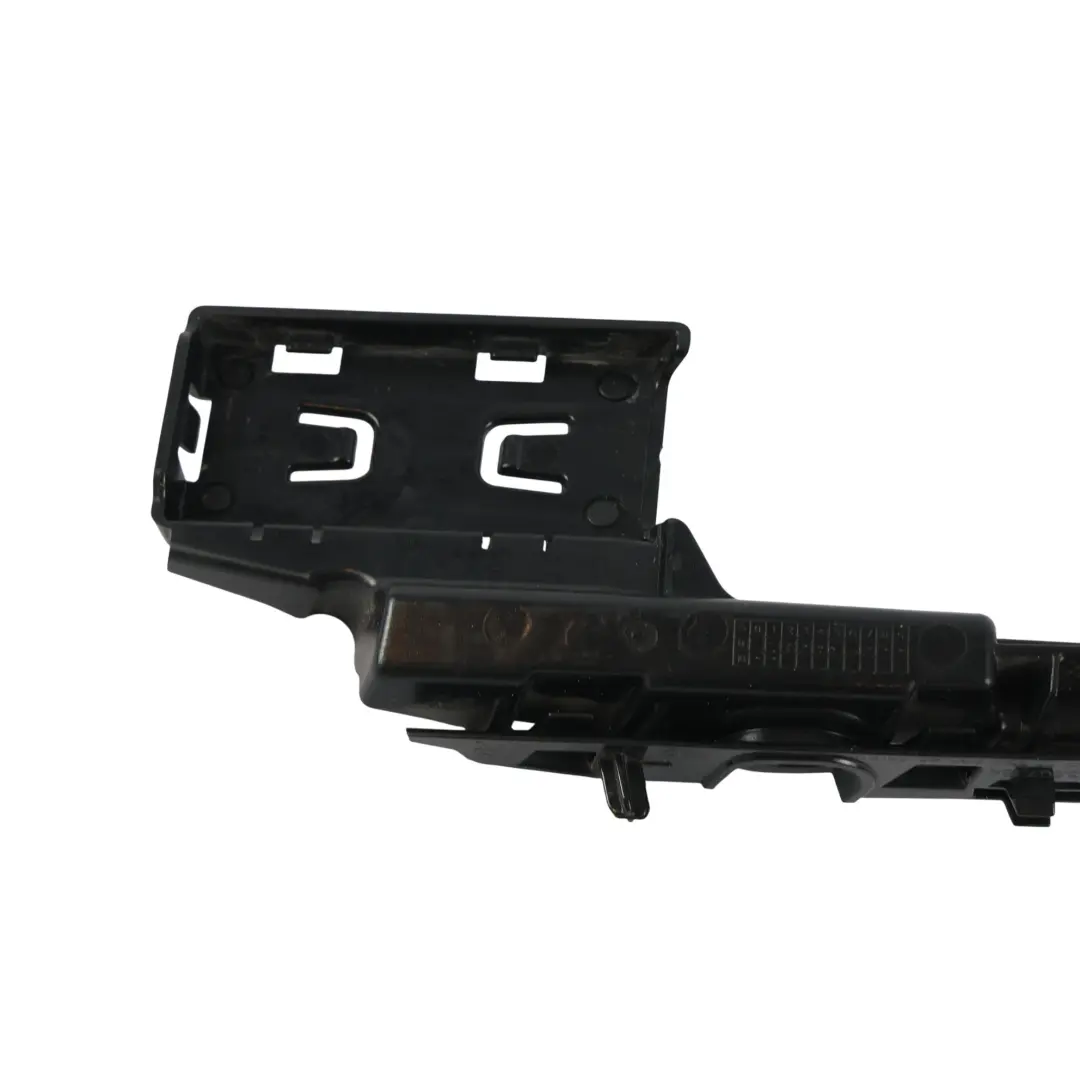 VRS Uchwyt Ślizg Profil Zderzaka Przedniego Prawy do Skoda Octavia o numerze 5E3807184 Skoda Octavia VRS Uchwyt Ślizg Profil Zderzaka Przedniego Prawy - SKU 5E3807184 - Numer Części 5E3807184