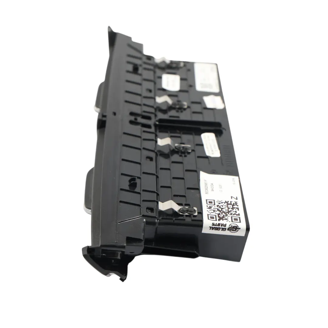 Prese Aria Centrali Anteriori Copri Pannello per Skoda Octavia IV con numero di parte 5E3820951F Skoda Octavia IV Prese Aria Centrali Anteriori Copri Pannello - SKU 5E3820951F - Numero di parte 5E3820951F