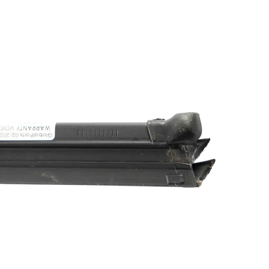 VRS Türfenster Zierleiste Dichtung Innen Vorne Links für Skoda Octavia mit Teilenummer 5E3837479 Skoda Octavia VRS Türfenster Zierleiste Dichtung Innen Vorne Links - SKU 5E3837479 - Teilenummer 5E3837479