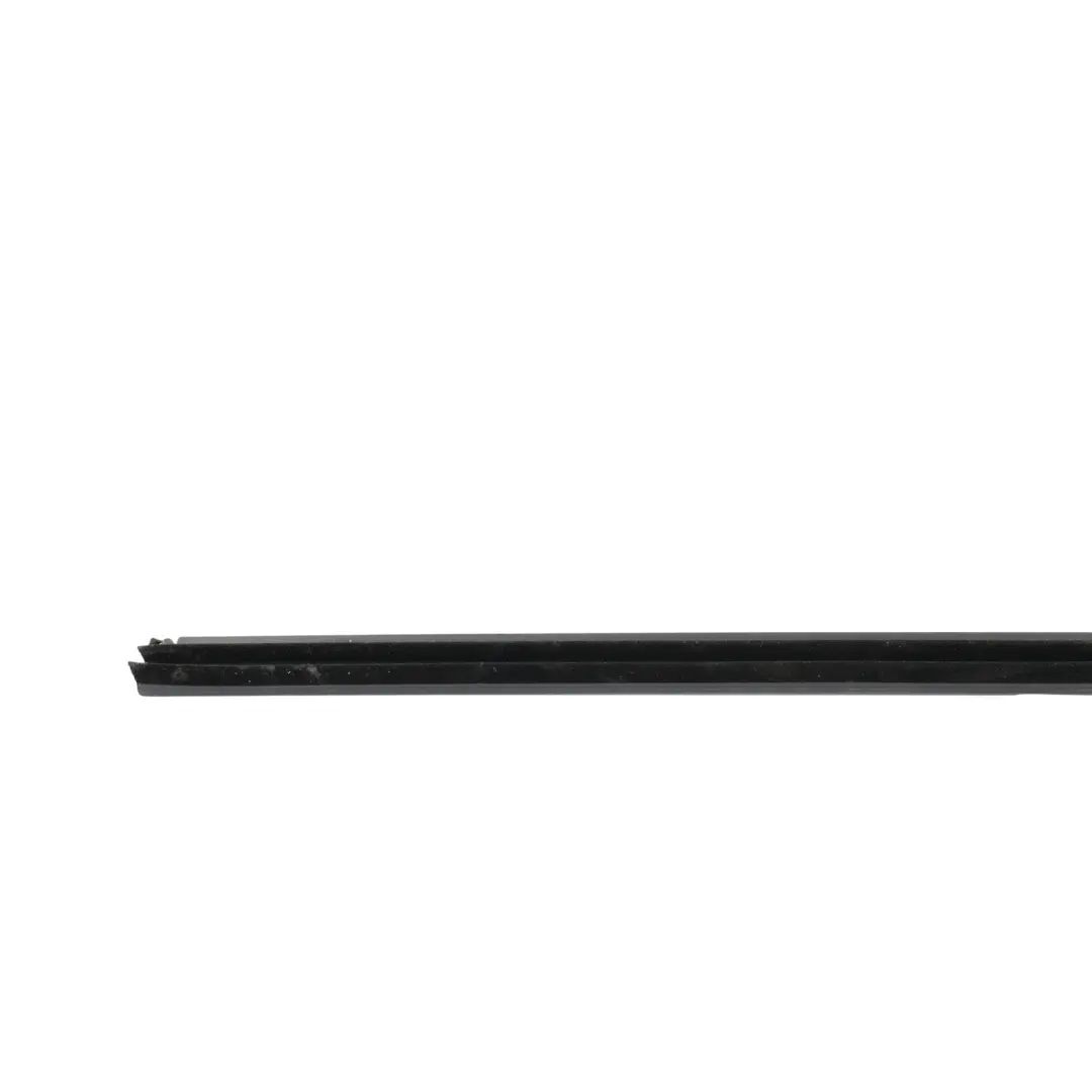 VRS Türfenster Zierleiste Dichtung Innen Vorne Links für Skoda Octavia mit Teilenummer 5E3837479 Skoda Octavia VRS Türfenster Zierleiste Dichtung Innen Vorne Links - SKU 5E3837479 - Teilenummer 5E3837479