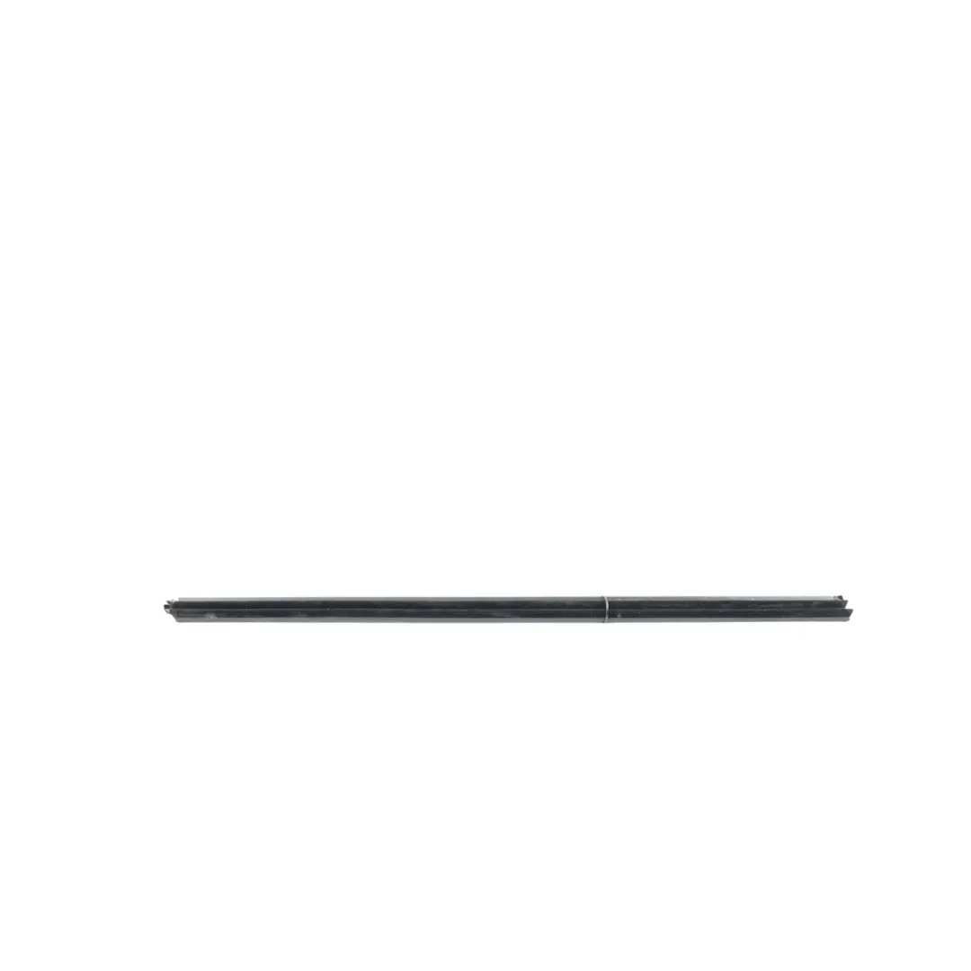 VRS Joint Étanchéité Vitre Porte Avant Droit pour Skoda Octavia à propos du numéro de pièce 5E3837480 Skoda Octavia VRS Joint Étanchéité Vitre Porte Avant Droit - SKU 5E3837480 - Numéro de pièce 5E3837480