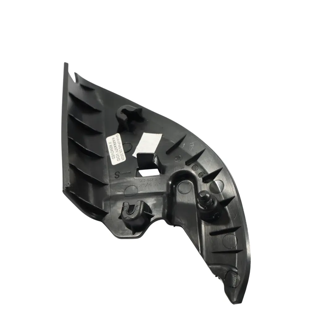 Skoda Octavia IV Embellecedor Interior Puerta Delantera Derecha Negro - SKU 5E3837974 - Número de pieza 5E3837974