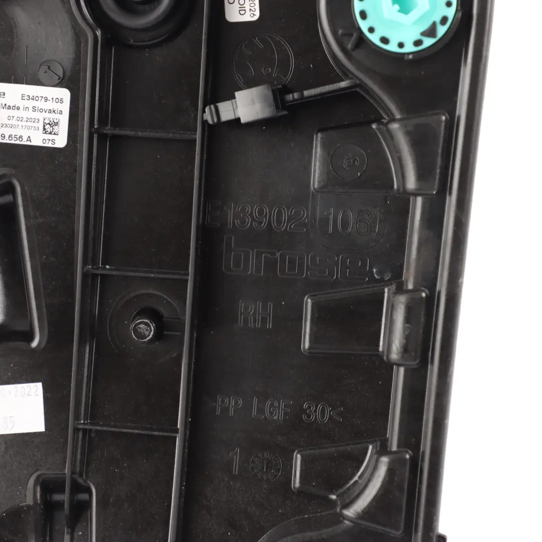 Window Regulator Rear Right O/S 5Q0959408D to Skoda Octavia VR Motor with Part number 5E3839656A Skoda Octavia VR Motor Window Regulator Rear Right O/S 5Q0959408D - SKU 5E3839656A - Part number 5E3839656A