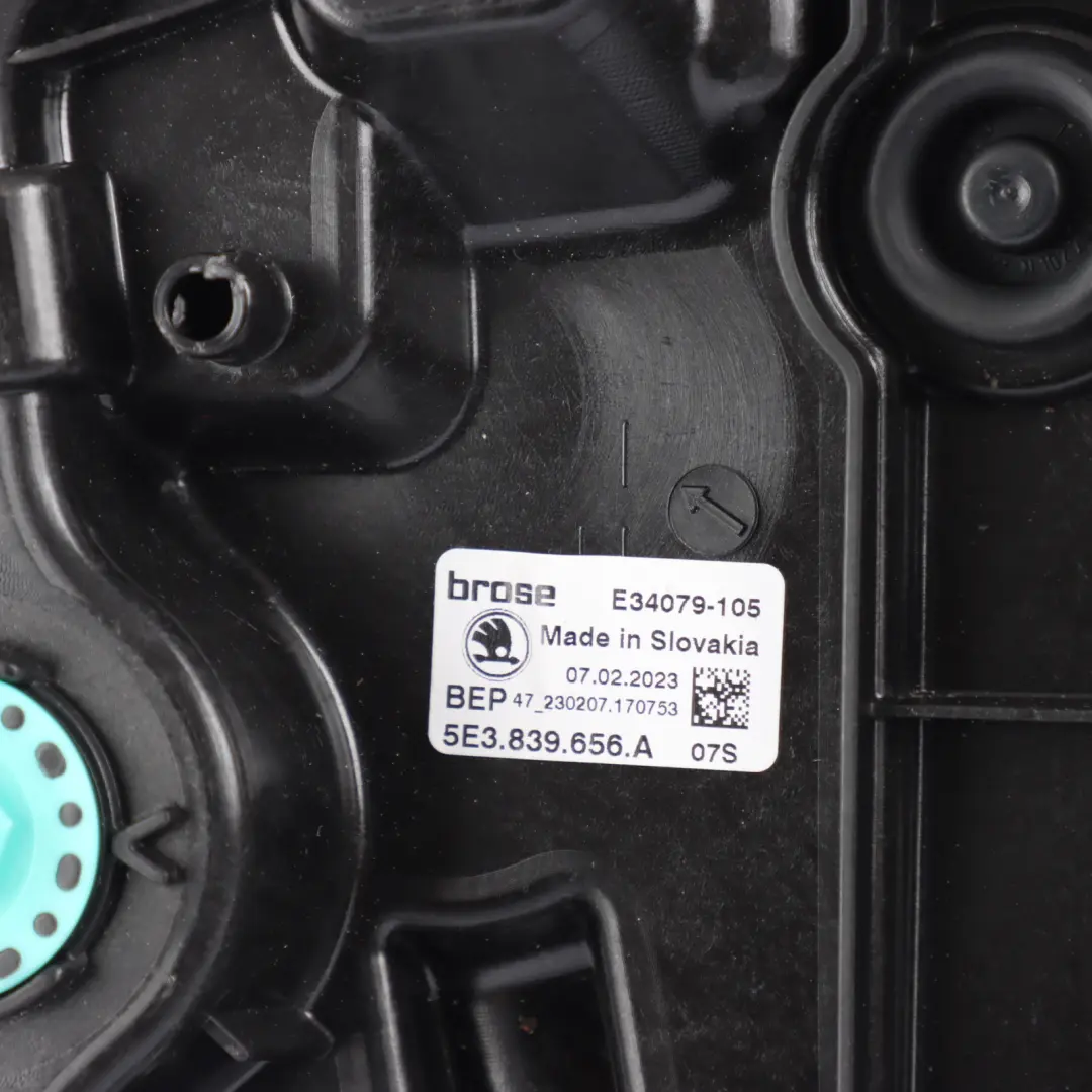 Skoda Octavia VR Motor Window Regulator Rear Right O/S 5Q0959408D - SKU 5E3839656A - Part number 5E3839656A