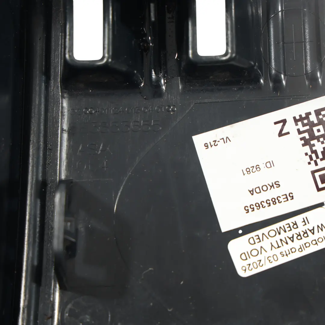 Skoda Octavia MK4 Rejilla Parachoques Delantero Negro Satinado - SKU 5E3853655 - Número de pieza 5E3853655