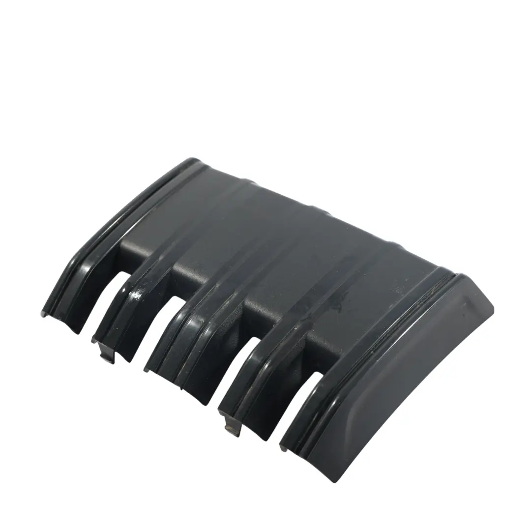 Skoda Octavia Mk4 Calandre Avant Garniture Cache Noir Satiné - SKU 5E3853655 - Numéro de pièce 5E3853655