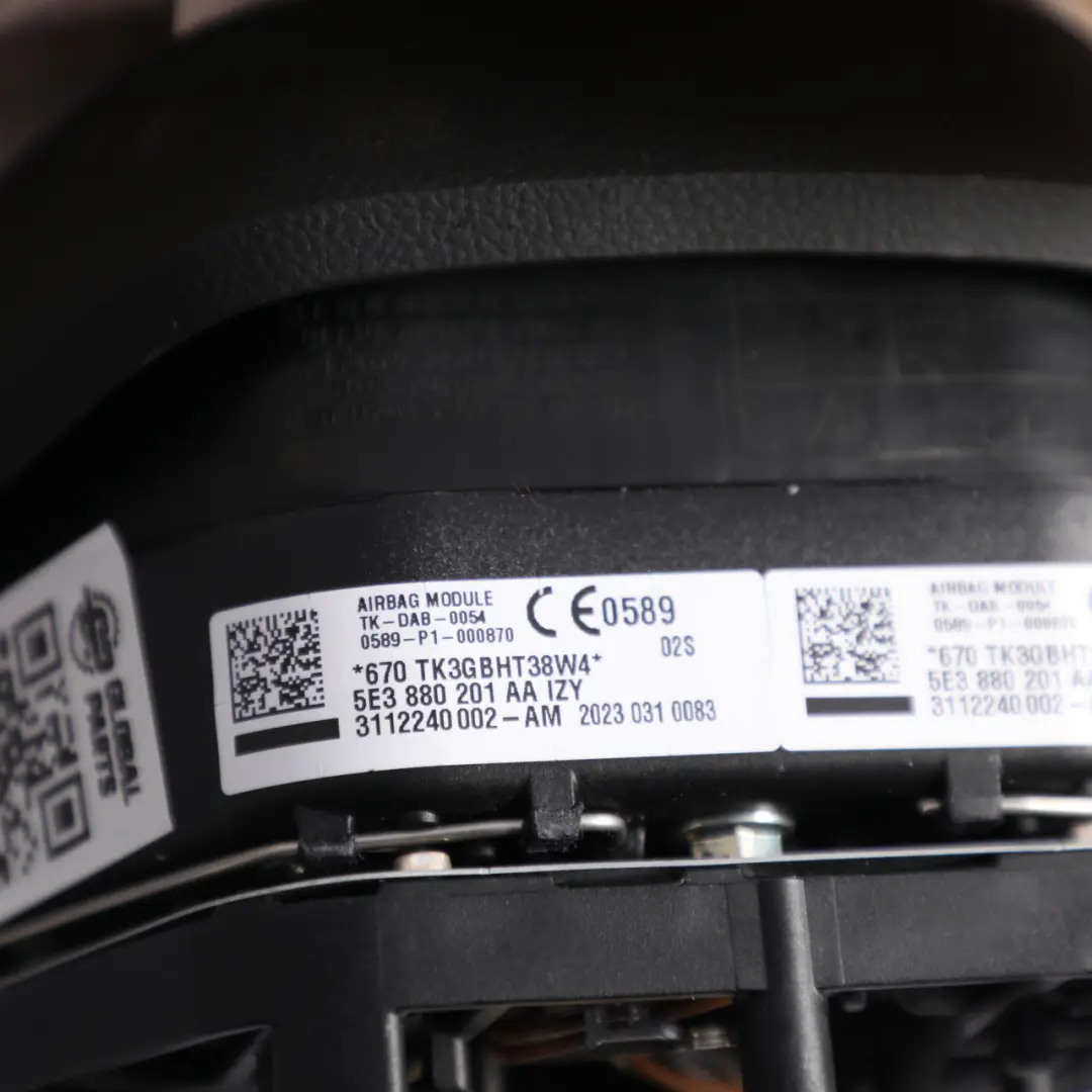 Mk4 Steering Wheel Air Module Unit Satin Black DAMAGED to Skoda Octavia with Part number 5E3880201AA Skoda Octavia Mk4 Steering Wheel Air Module Unit Satin Black DAMAGED - SKU 5E3880201AA-1 - Part number 5E3880201AA