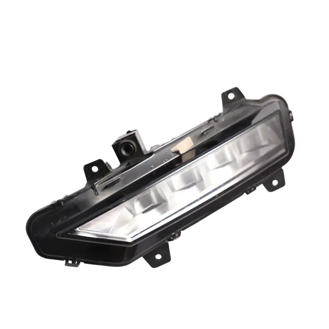 Mk4 Front Bumper Fog Light Lamp LED Right O/S to Skoda Octavia with Part number 5E3941700A Skoda Octavia Mk4 Front Bumper Fog Light Lamp LED Right O/S - SKU 5E3941700A - Part number 5E3941700A