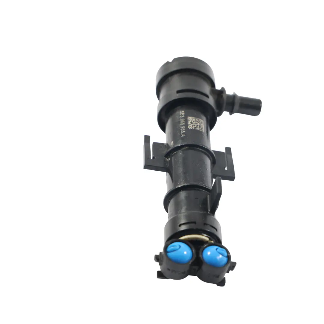 Ugello Spruzzatore Faro Lavafari Sinistro per Skoda Octavia IV con numero di parte 5E3955965A Skoda Octavia IV Ugello Spruzzatore Faro Lavafari Sinistro - SKU 5E3955965A - Numero di parte 5E3955965A