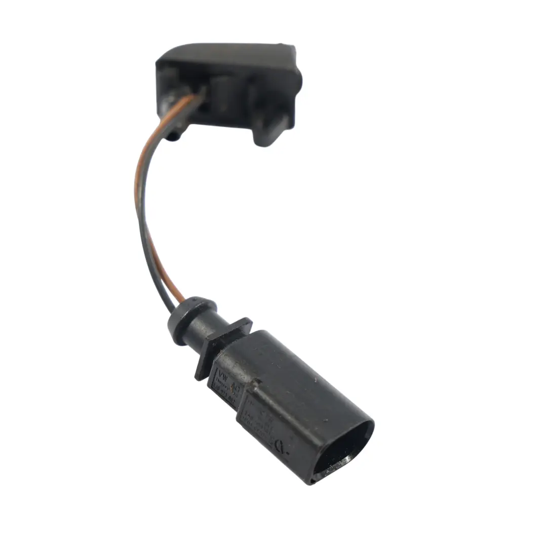 Mk4 Windshield Washer Nozzle Jet Heated Left Right N/O/S to Skoda Octavia with Part number 5E3955986 Skoda Octavia Mk4 Windshield Washer Nozzle Jet Heated Left Right N/O/S - SKU 5E3955986 - Part number 5E3955986