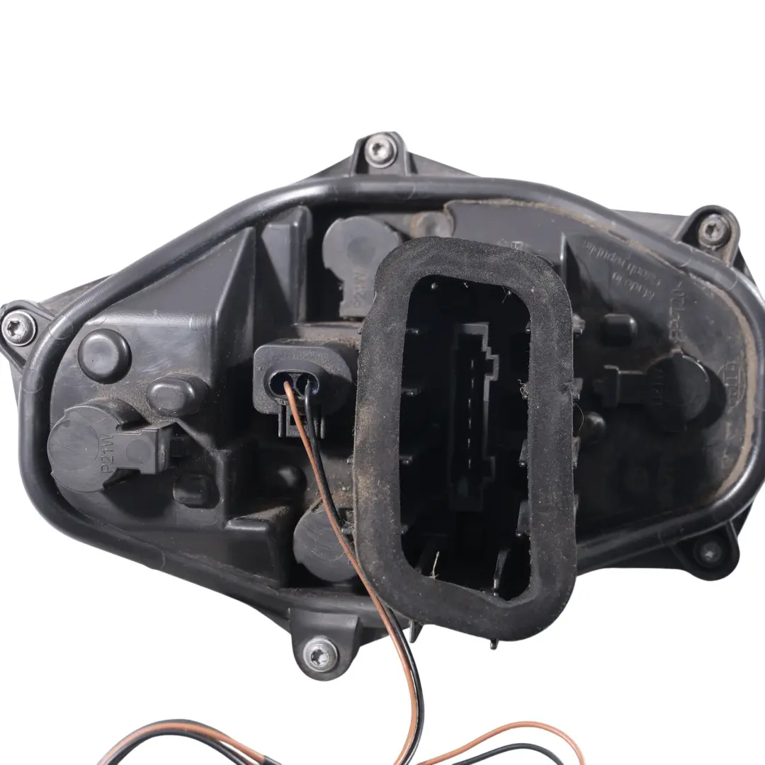 Skoda Octavia Mk3 5E Tail Light Lamp Rear Right O/S - SKU 5E5945112 - Part number 5E5945112