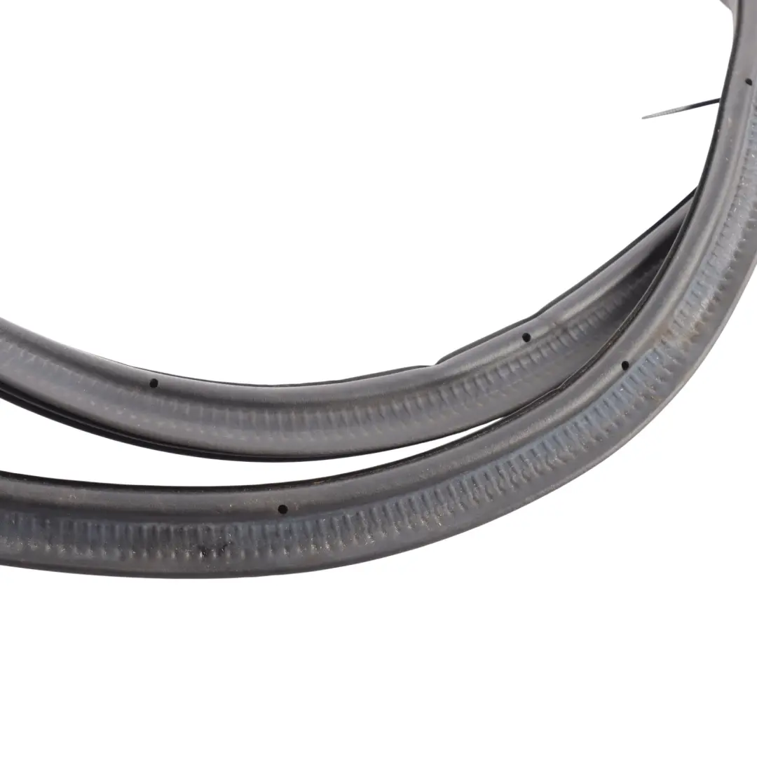 Mk4 Rear Tailgate Trunk Seal Gasket Surround Sealing to Skoda Octavia with Part number 5E6827705H Skoda Octavia Mk4 Rear Tailgate Trunk Seal Gasket Surround Sealing - SKU 5E6827705H - Part number 5E6827705H