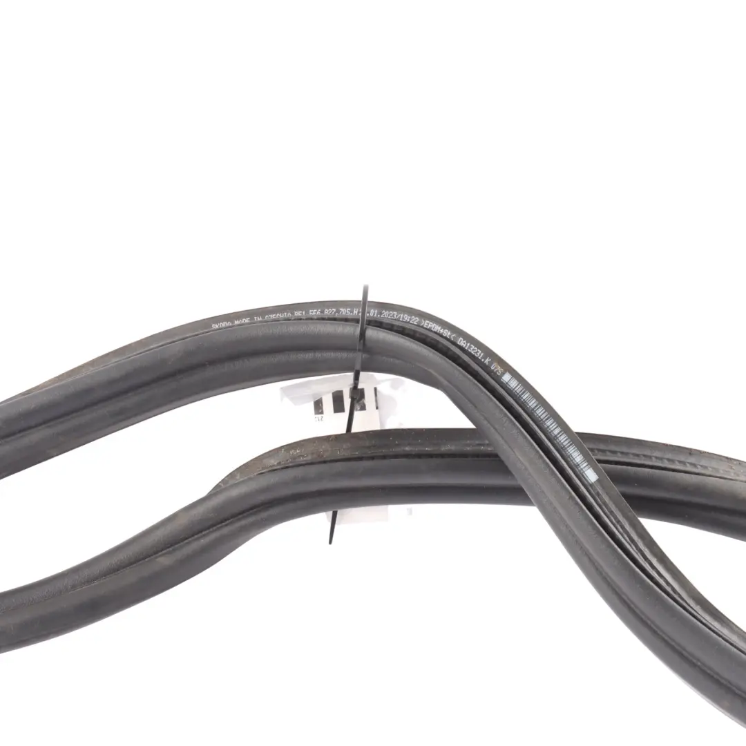 Mk4 Rear Tailgate Trunk Seal Gasket Surround Sealing to Skoda Octavia with Part number 5E6827705H Skoda Octavia Mk4 Rear Tailgate Trunk Seal Gasket Surround Sealing - SKU 5E6827705H - Part number 5E6827705H
