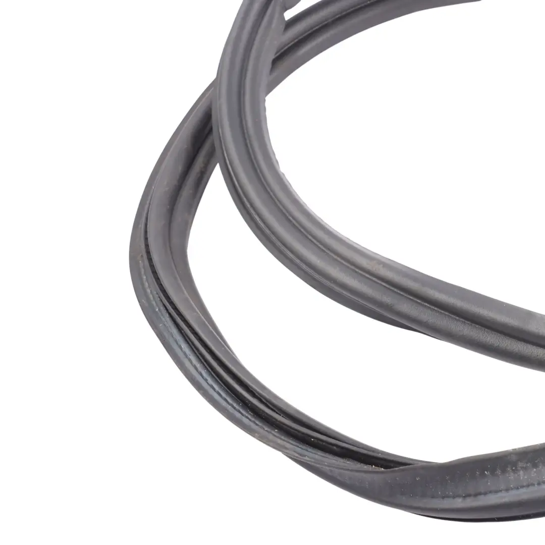 Mk4 Rear Tailgate Trunk Seal Gasket Surround Sealing to Skoda Octavia with Part number 5E6827705H Skoda Octavia Mk4 Rear Tailgate Trunk Seal Gasket Surround Sealing - SKU 5E6827705H - Part number 5E6827705H