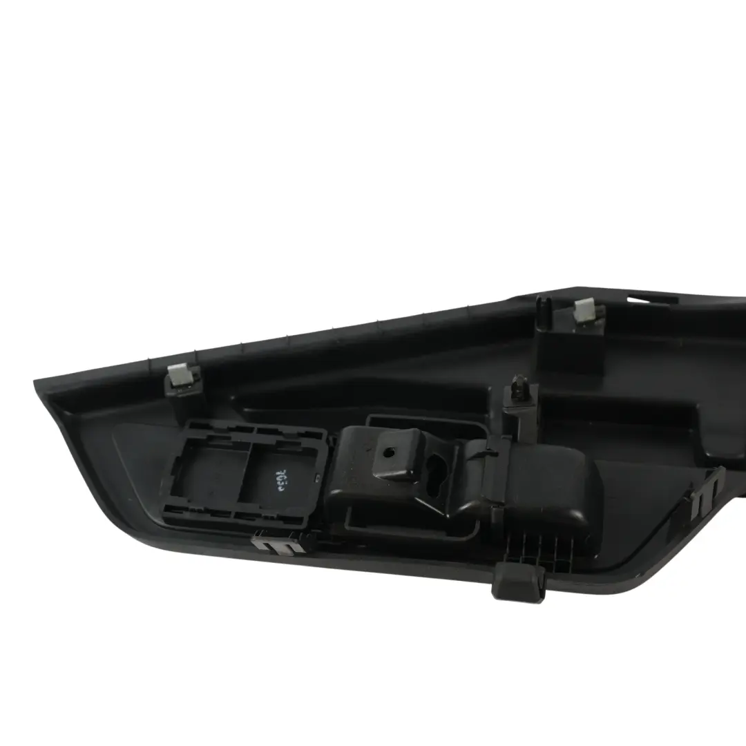 Supporto Laterale Bagagliaio Posteriore Destro per Skoda Octavia Elemento con numero di parte 5E6867762 Skoda Octavia Elemento Supporto Laterale Bagagliaio Posteriore Destro - SKU 5E6867762 - Numero di parte 5E6867762