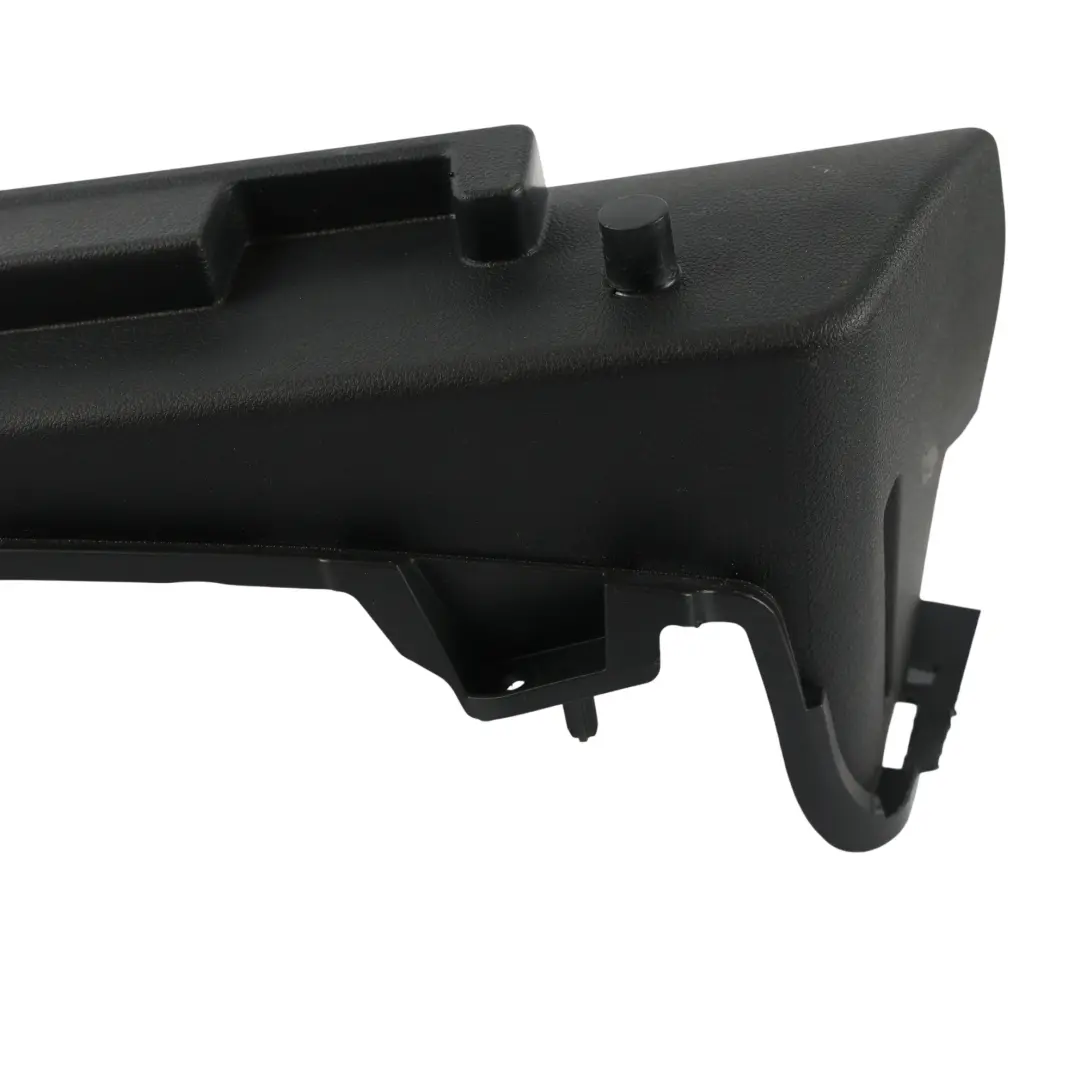 Skoda Octavia VR Support Latéral Cofre Élément Garniture Arrière Droit - SKU 5E6867762 - Numéro de pièce 5E6867762