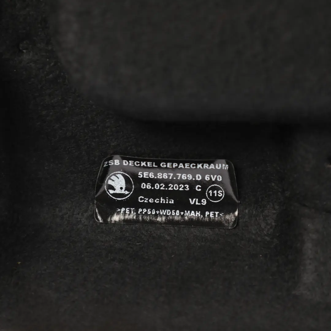 Skoda Octavia Mk3 Saloon Rear Roller Blind Parcel Storage Shelf Black - SKU 5E6867769D - Part number 5E6867769D