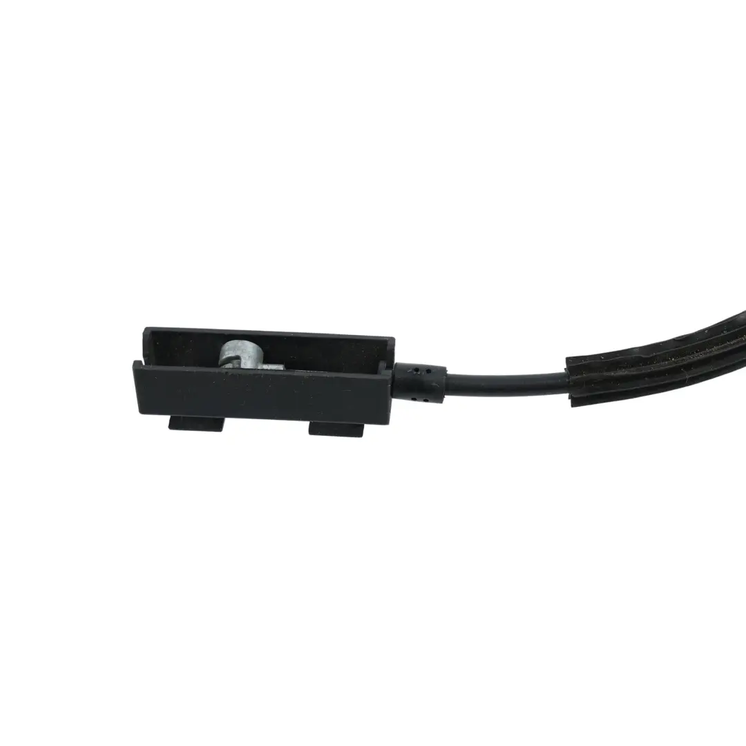 Seat Leon MK3 5F Chiusura Cofano Anteriore Tirante Rilascio - SKU 5F0823535B - Numero di parte 5F0823535B