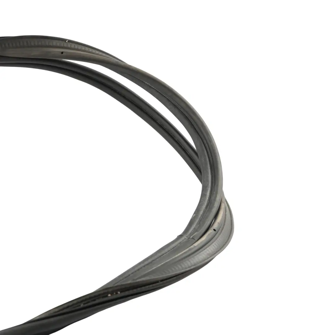 5F Guarnizione Bagagliaio Posteriore per Audi Seat Leon Cupra con numero di parte 5F4827705G Audi Seat Leon Cupra 5F Guarnizione Bagagliaio Posteriore - SKU 5F4827705G - Numero di parte 5F4827705G
