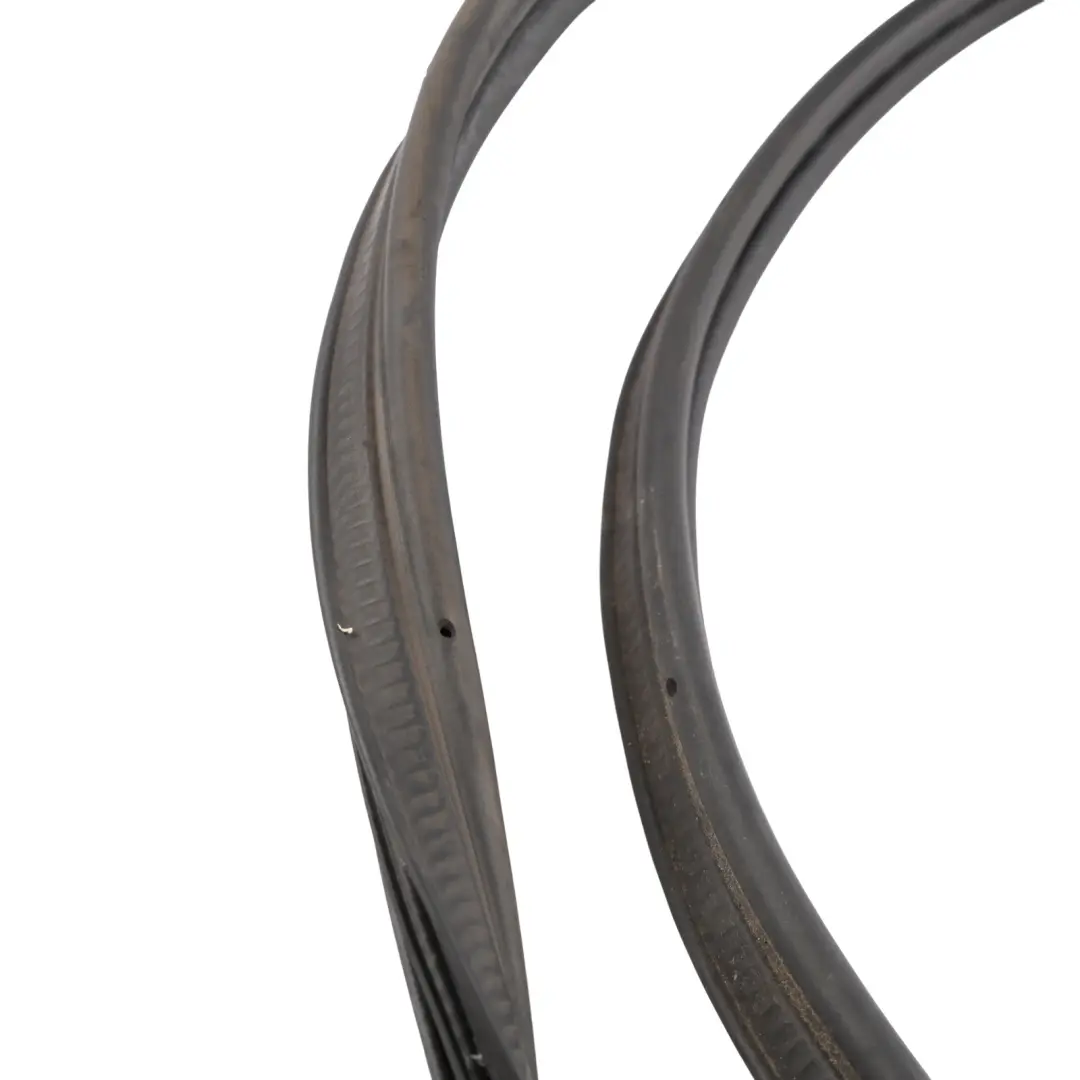 Seat Leon Cupra 5F Rear Trunk Bootlid Luggage Compartment Seal Gasket - SKU 5F4827705G - Part number 5F4827705G