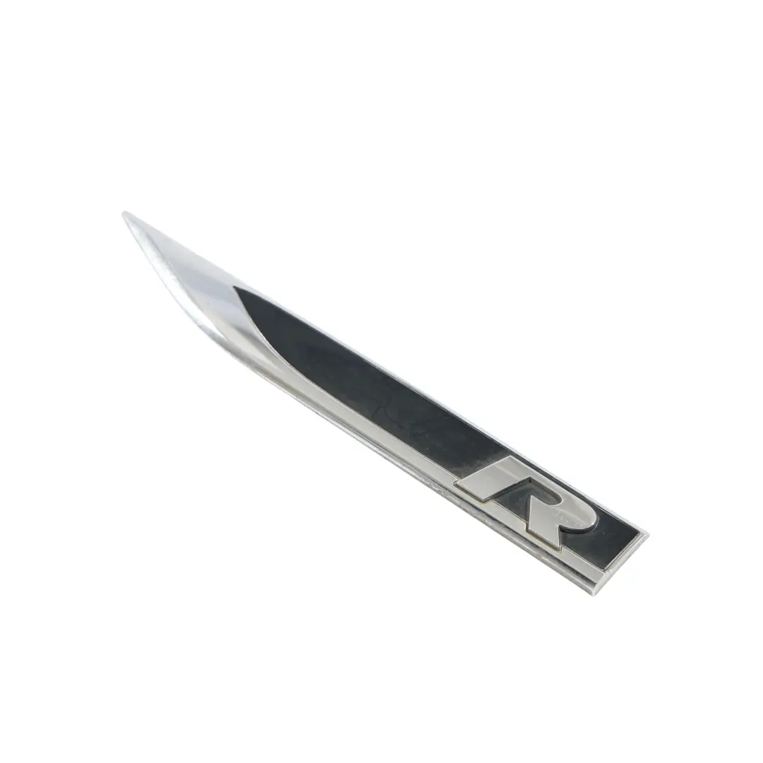 Volkswagen Golf R 5G Emblema Parafango Logo Iscrizione Sinistro - SKU 5G0853688D - Numero di parte 5G0853688D