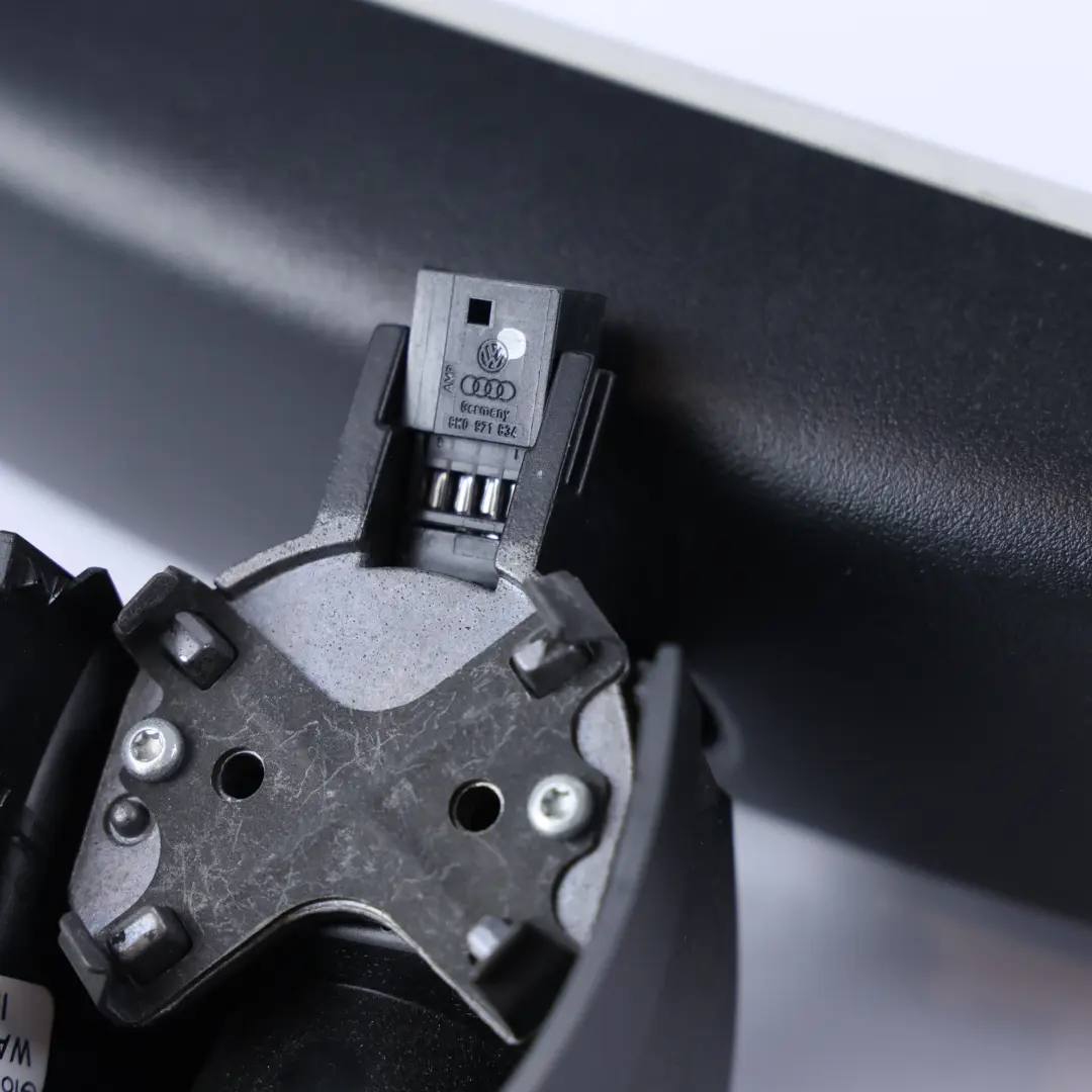 Lusterko Wsteczne Fotochrom Kamera do Skoda Octavia 5E o numerze 5G0857511D Skoda Octavia 5E Lusterko Wsteczne Fotochrom Kamera - SKU 5G0857511D - Numer Części 5G0857511D