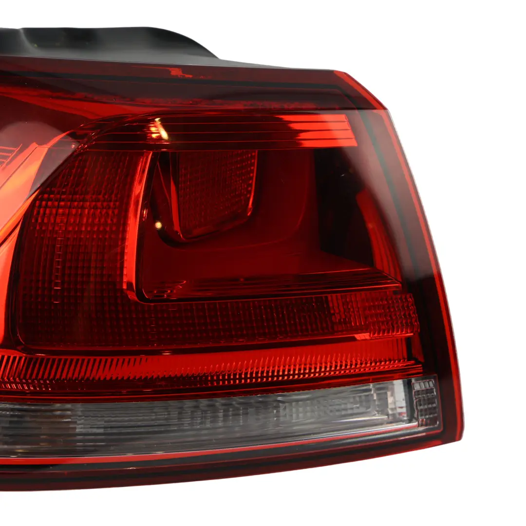 5G Feu Arrière Gauche pour Volkswagen Golf à propos du numéro de pièce 5G0945095M Volkswagen Golf 5G Feu Arrière Gauche - SKU 5G0945095M - Numéro de pièce 5G0945095M