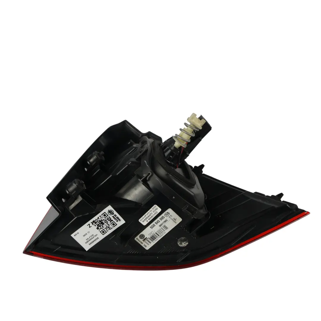 5G Lampa Zewnętrzna Tylna Lewa Tył do Volkswagen Golf o numerze 5G0945095M Volkswagen Golf 5G Lampa Zewnętrzna Tylna Lewa Tył - SKU 5G0945095M - Numer Części 5G0945095M