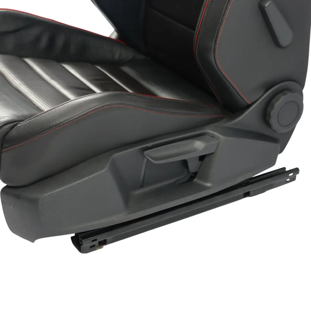 5D Vordersitz Leder Beheizt Titanium Schwarz Links für Volkswagen Golf Mk7 GTI mit Teilenummer 5G4881805KB Volkswagen Golf Mk7 GTI 5D Vordersitz Leder Beheizt Titanium Schwarz Links - SKU 5G4881805KB-1 - Teilenummer 5G4881805KB