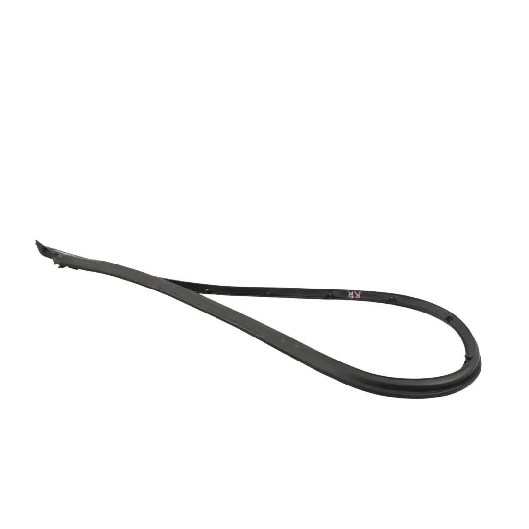 Puerta Trasera Junta De Goma Derecha para VW Volkswagen Golf VII con número de pieza 5G6839700C VW Volkswagen Golf VII Puerta Trasera Junta De Goma Derecha - SKU 5G6839700C - Número de pieza 5G6839700C