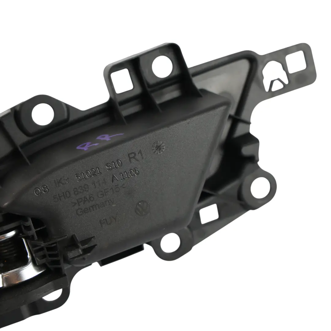 Mk8 CD1 Poignée Intérieure Porte Arrière Droite pour Volkswagen Golf à propos du numéro de pièce 5H0839114A Volkswagen Golf Mk8 CD1 Poignée Intérieure Porte Arrière Droite - SKU 5H0839114A - Numéro de pièce 5H0839114A