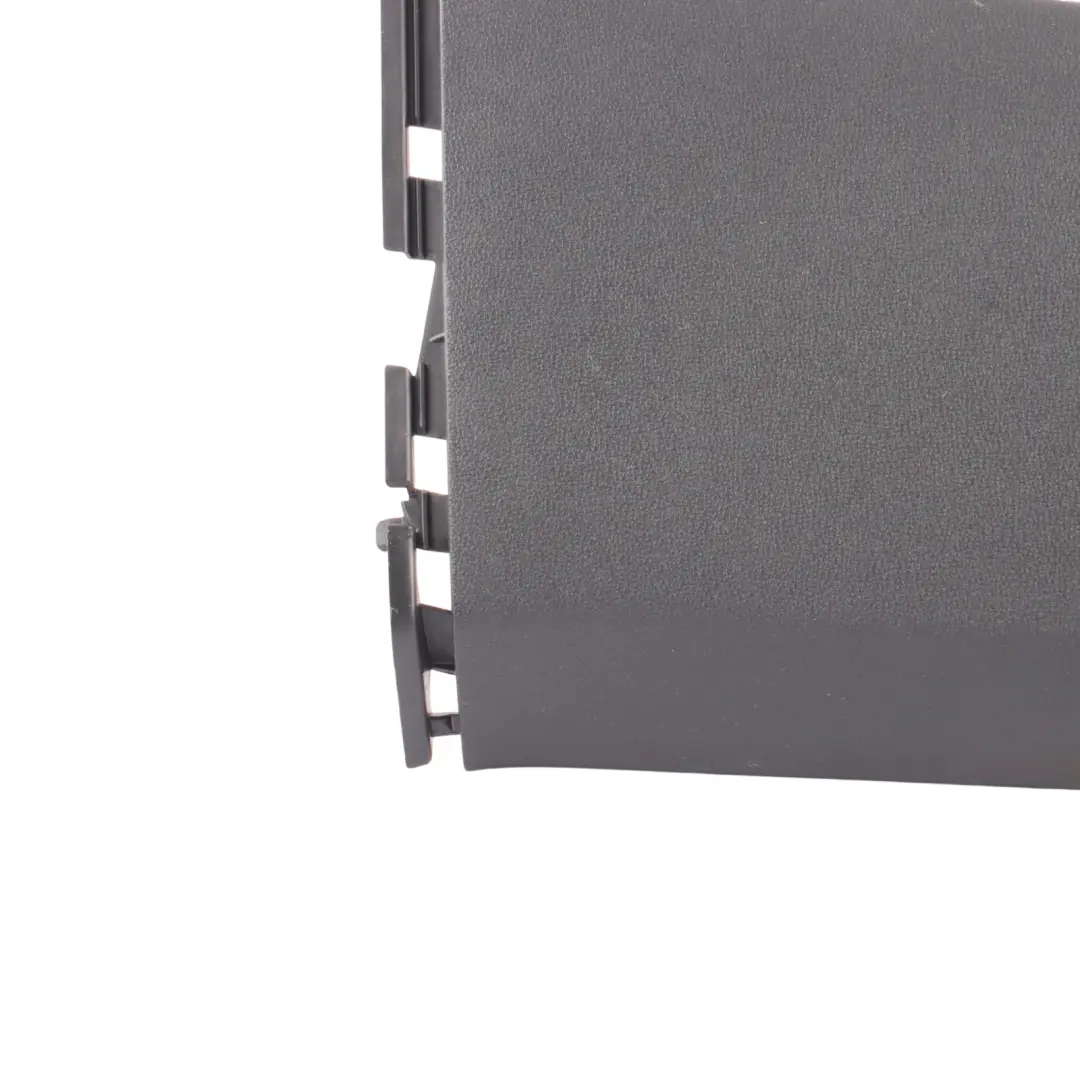 Mk8 CD1 Säule B Abdeckung Trim Säule unten rechts für Volkswagen Golf mit Teilenummer 5H0867292 Volkswagen Golf Mk8 CD1 Säule B Abdeckung Trim Säule unten rechts - SKU 5H0867292 - Teilenummer 5H0867292