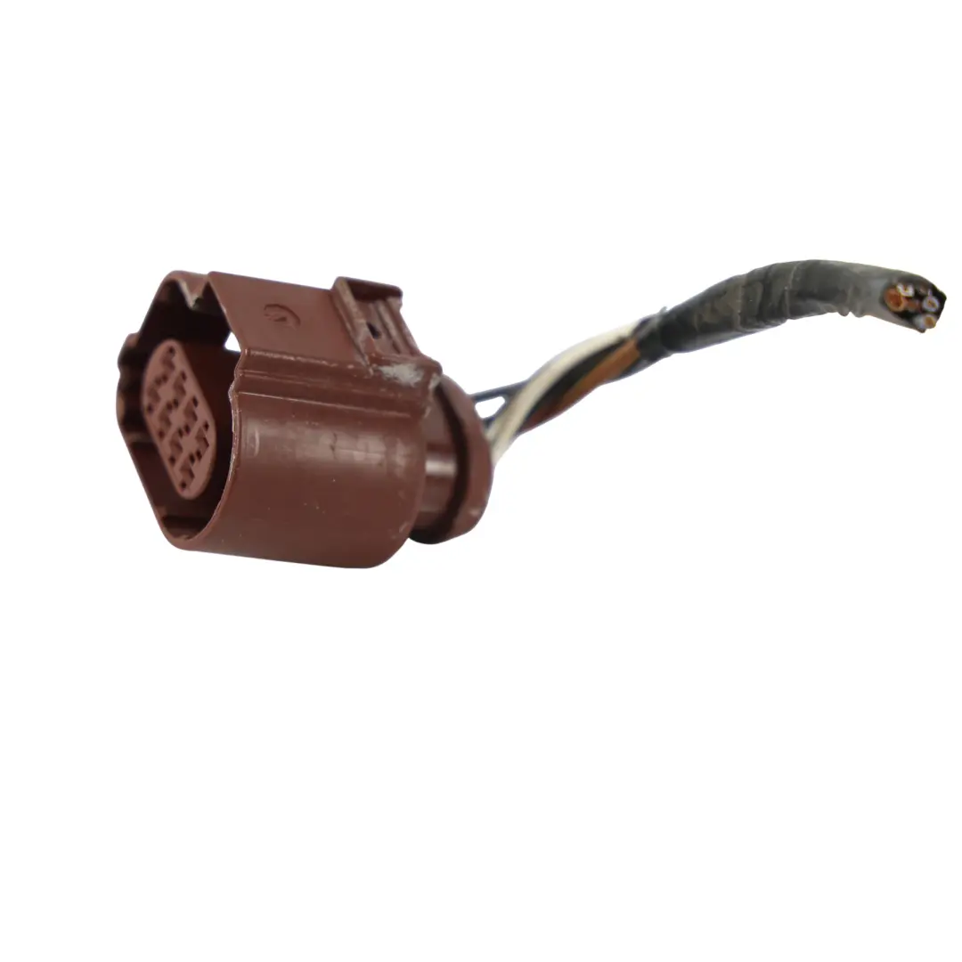 Wtyczka Wtyk Kabel Lampy Tylnej Lewa do VW Golf GTI CD1 o numerze 5H0945207A VW Golf GTI CD1 Wtyczka Wtyk Kabel Lampy Tylnej Lewa - SKU 5H0945207A-2 - Numer Części 5H0945207A