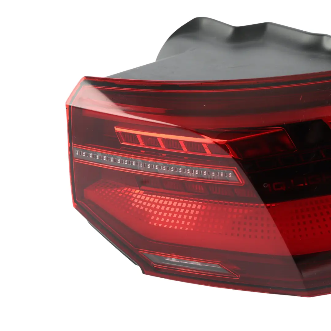 Mk8 Rear Tail Light Lamp Outer Right O/S to Volkswagen Golf with Part number 5H0945208A Volkswagen Golf Mk8 Rear Tail Light Lamp Outer Right O/S - SKU 5H0945208A - Part number 5H0945208A