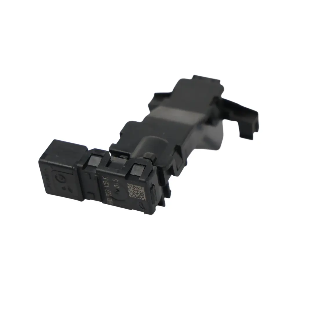 Volkswagen Golf GTI CD1 Conector Iluminación Ambiental Led Tablero 5H0927103K - SKU 5H0947145C - Número de pieza 5H0947145C